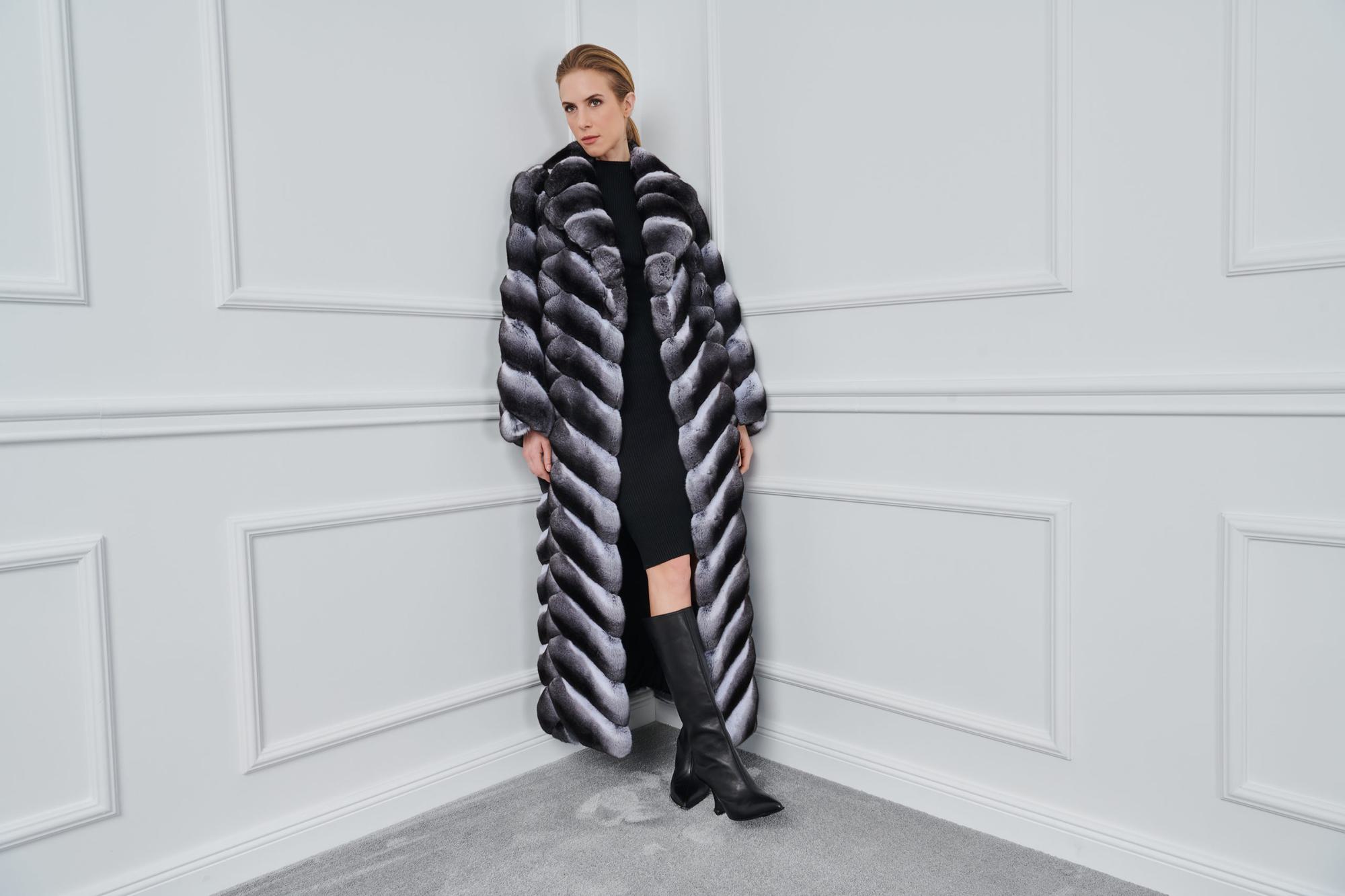 Long chinchilla fur coat parquet pattern